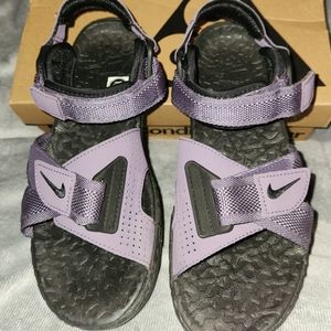 Nike Air Deschutz +. Amethyst smoke black. Men's size 6 woman size 7